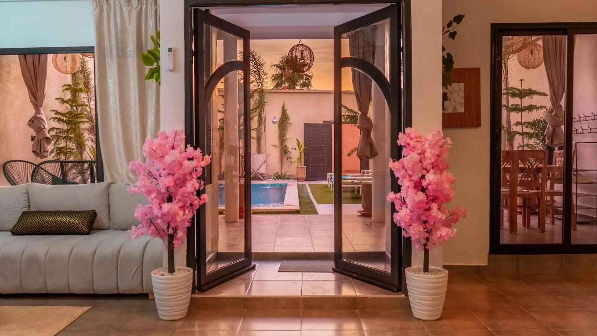 Villa Loujain Marrakesz 0*,  Maroko